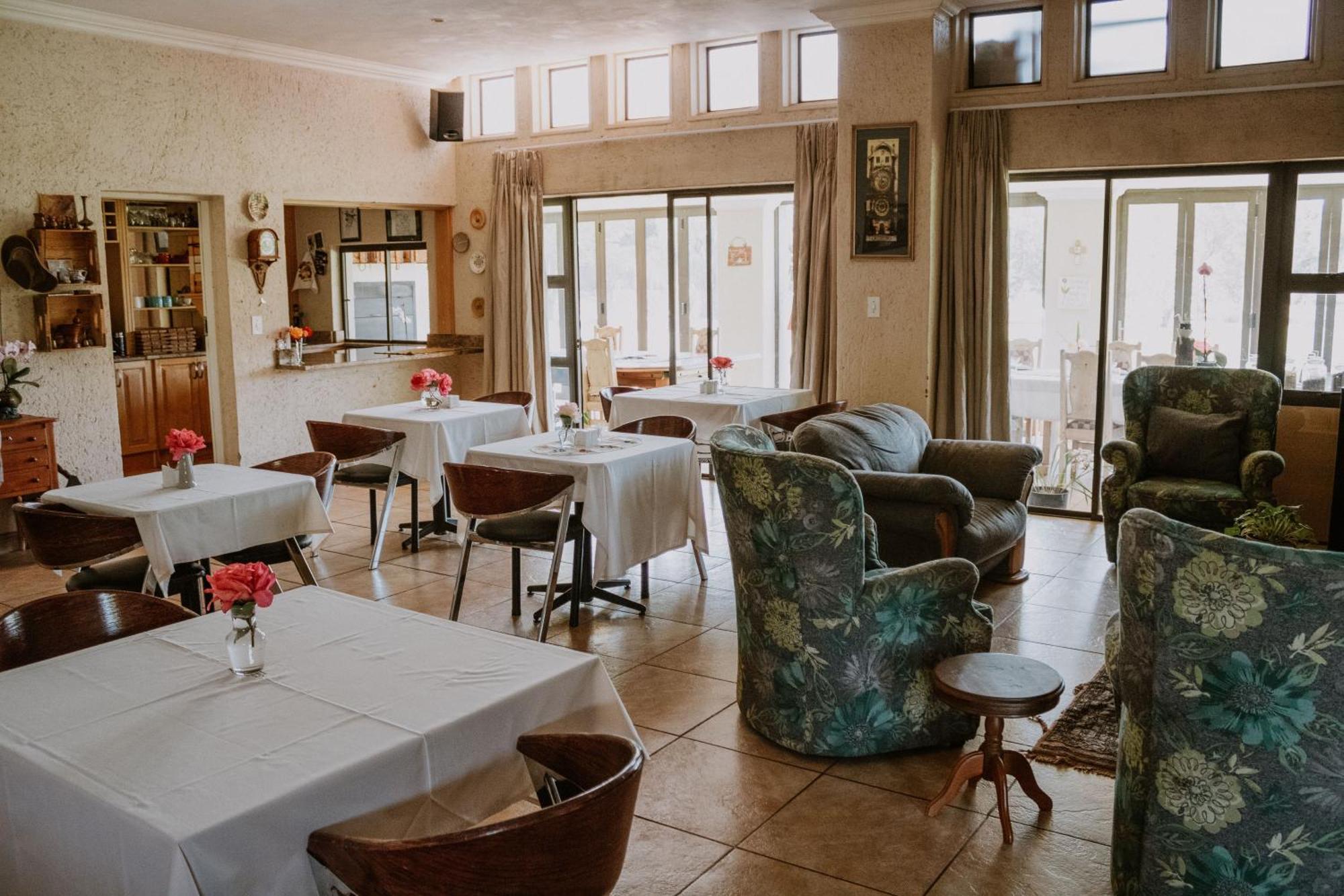 White Linen Guesthouse Tierpoort ภายนอก รูปภาพ