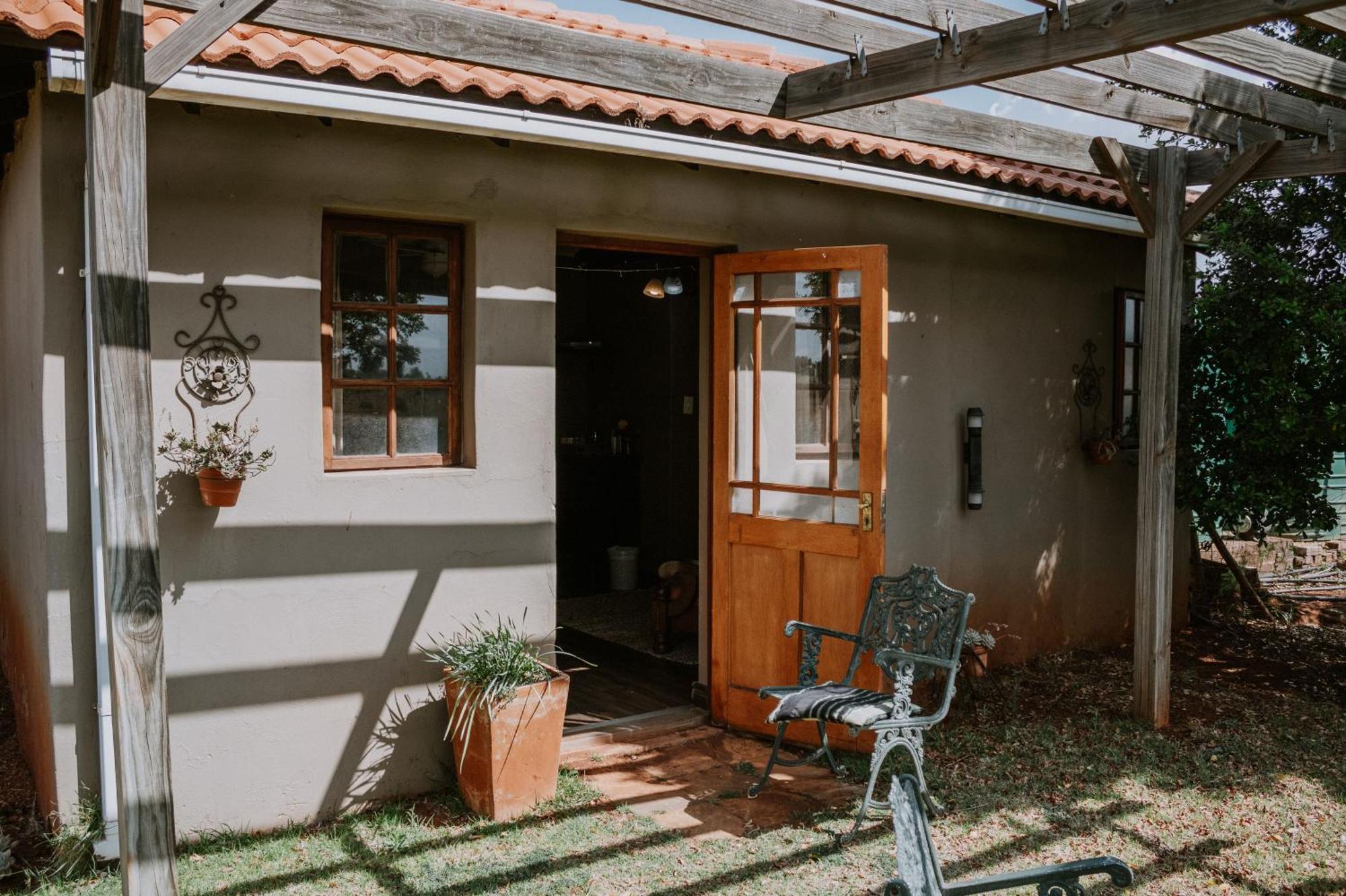 White Linen Guesthouse Tierpoort ภายนอก รูปภาพ
