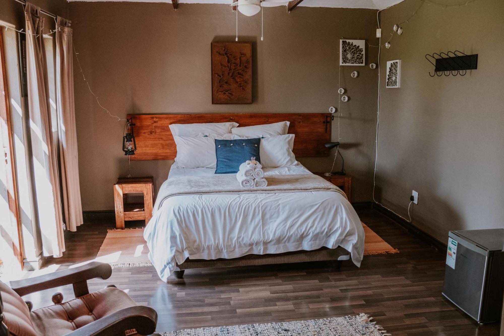 White Linen Guesthouse Tierpoort ภายนอก รูปภาพ