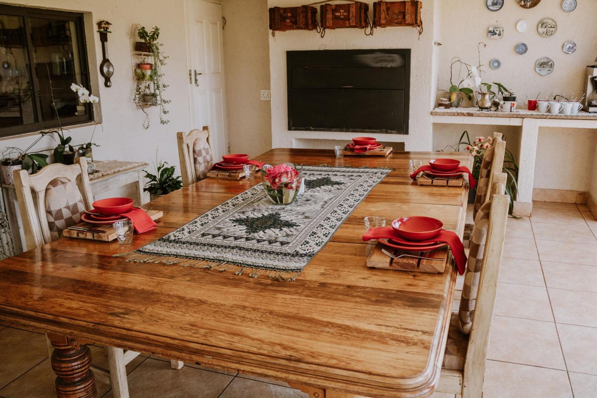 White Linen Guesthouse Tierpoort ภายนอก รูปภาพ