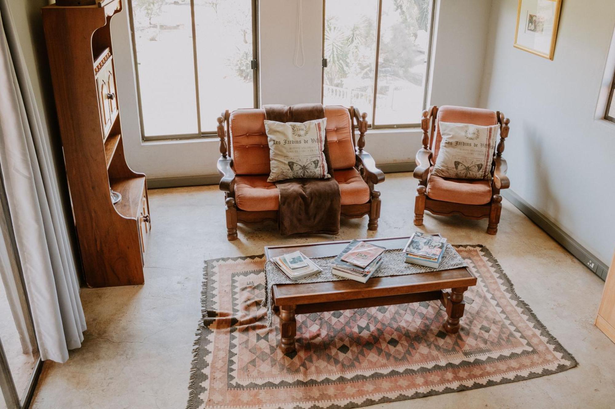 White Linen Guesthouse Tierpoort ภายนอก รูปภาพ