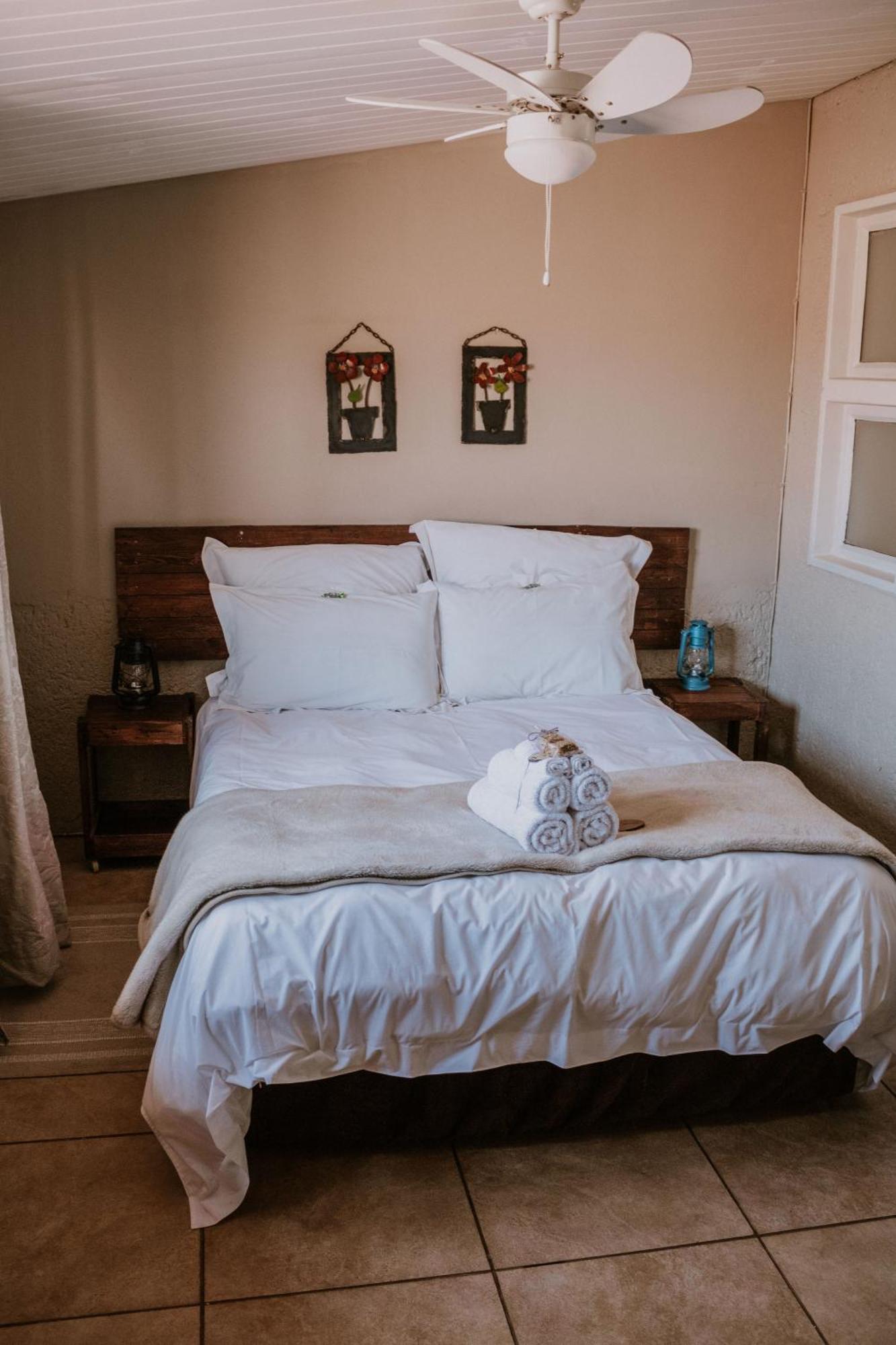 White Linen Guesthouse Tierpoort ภายนอก รูปภาพ