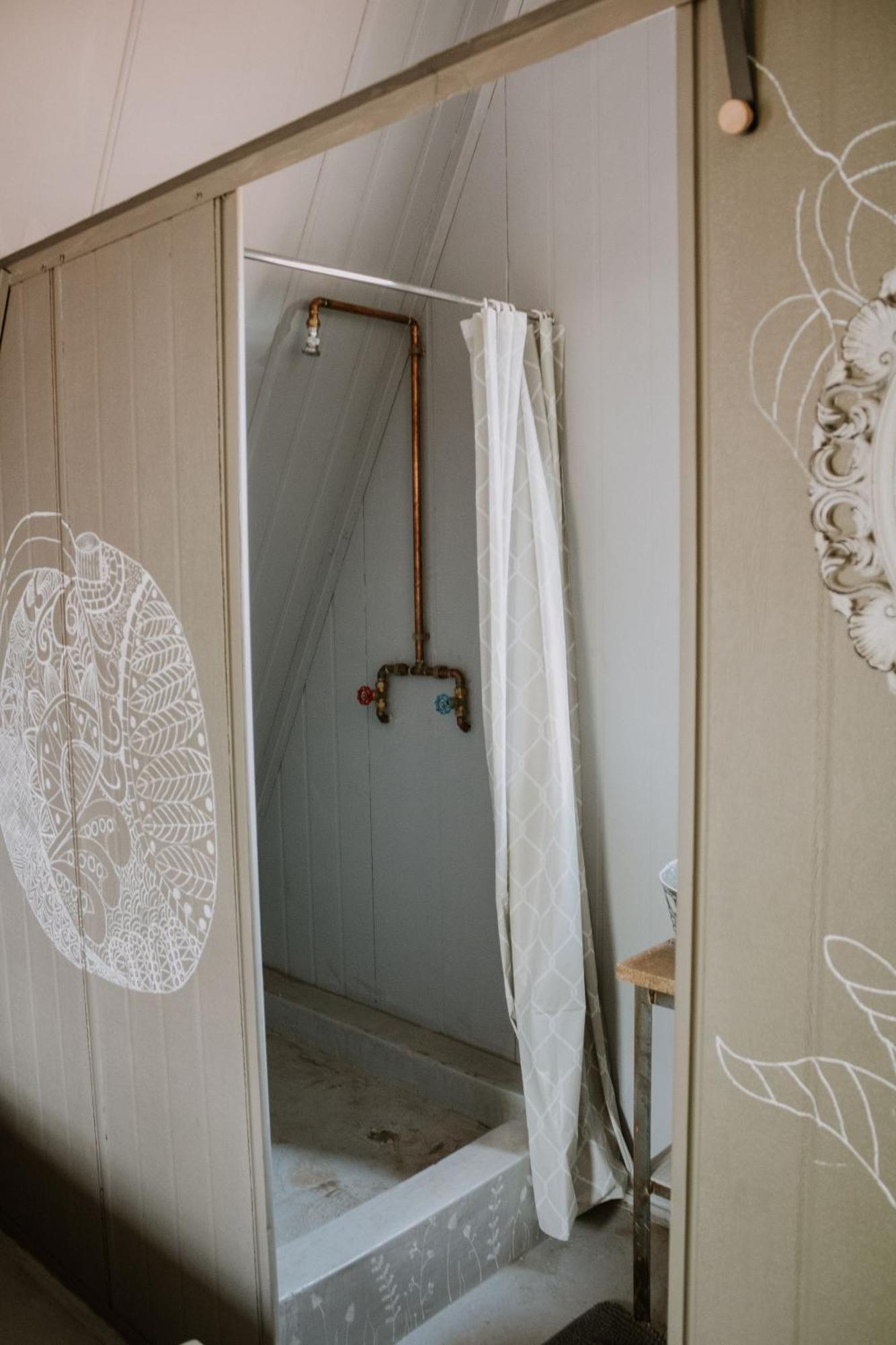 White Linen Guesthouse Tierpoort ภายนอก รูปภาพ